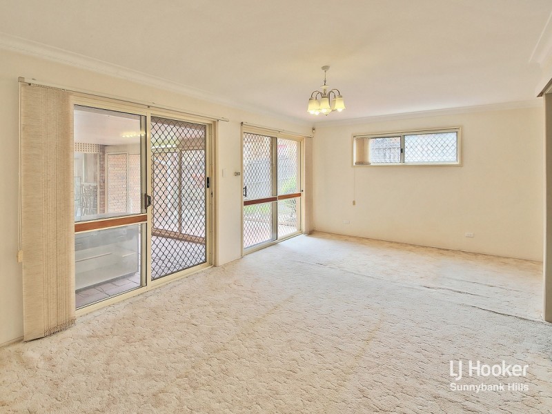 9 McKinley Court, Stretton QLD 4116