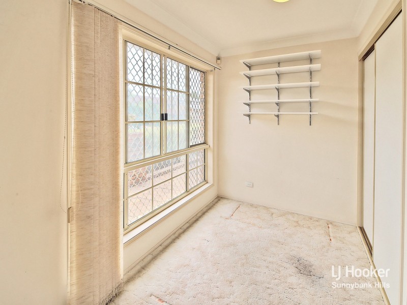 9 McKinley Court, Stretton QLD 4116