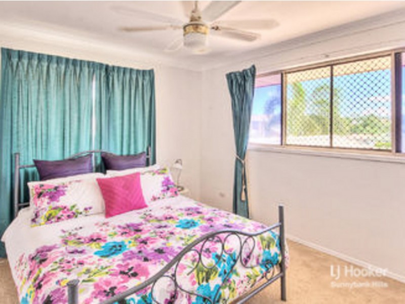 4 Chanel Crescent, Eight Mile Plains QLD 4113