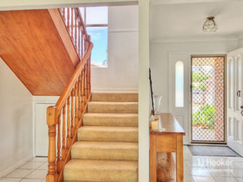 4 Chanel Crescent, Eight Mile Plains QLD 4113