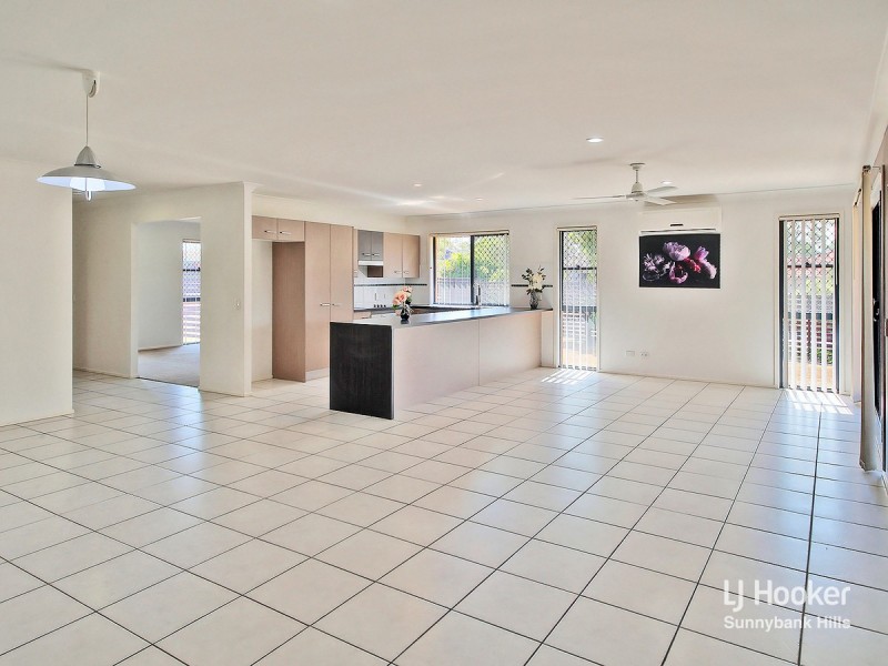 11 Budawang Street, Parkinson QLD 4115