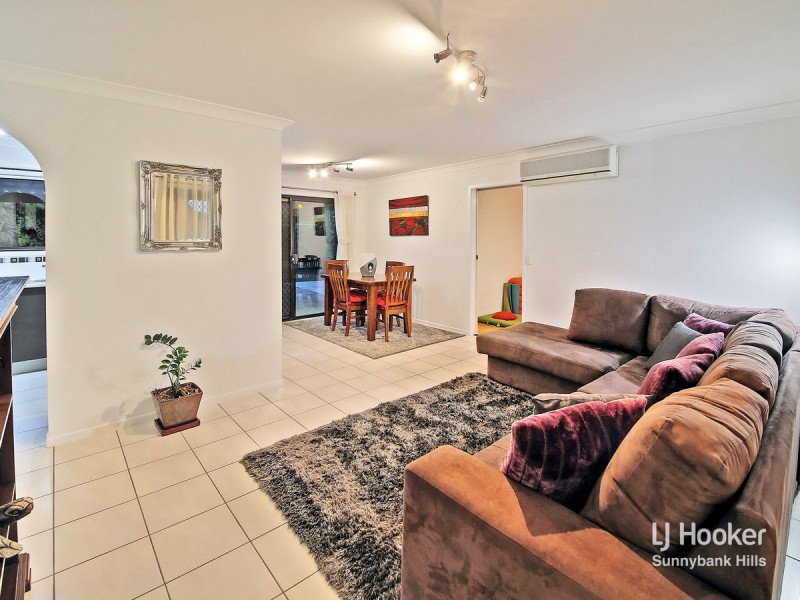 15 Basking Street, Runcorn QLD 4113