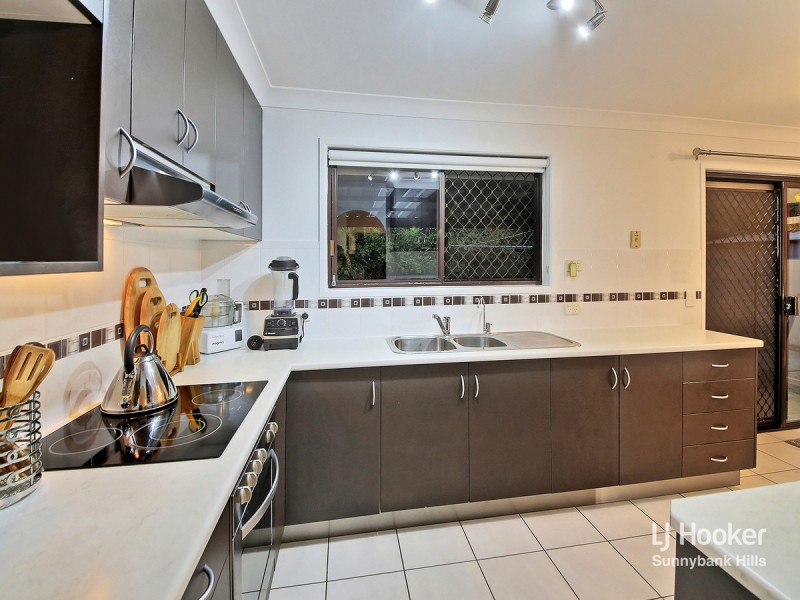 15 Basking Street, Runcorn QLD 4113