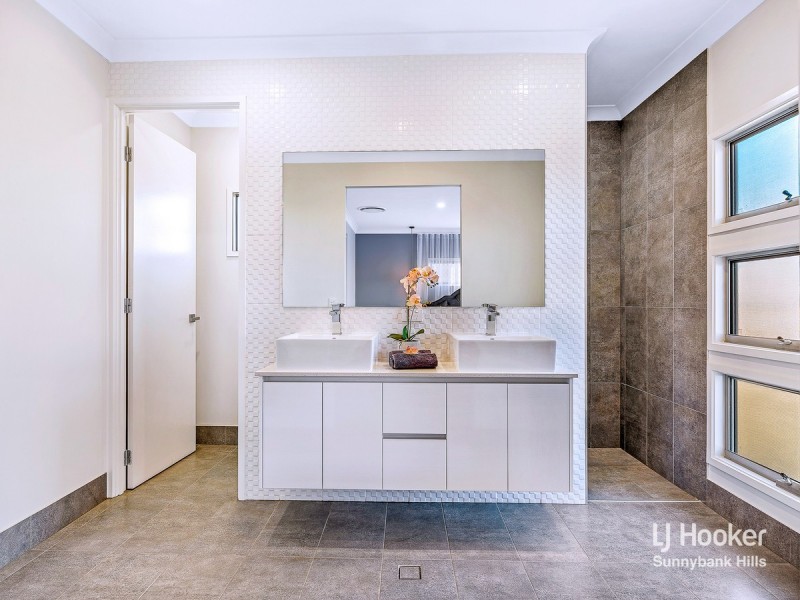 117 Skyview Avenue, Rochedale QLD 4123