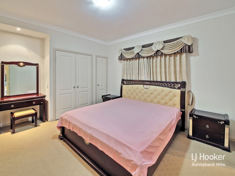79 The Parkway, Stretton QLD 4116
