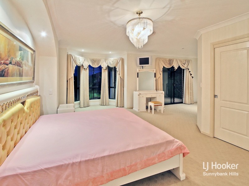 79 The Parkway, Stretton QLD 4116