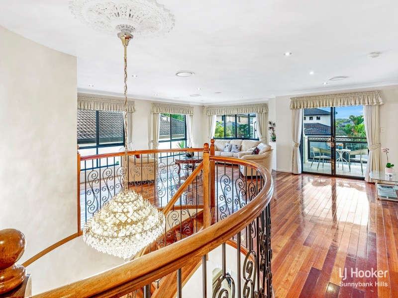 98 White Cedar Circuit, Stretton QLD 4116