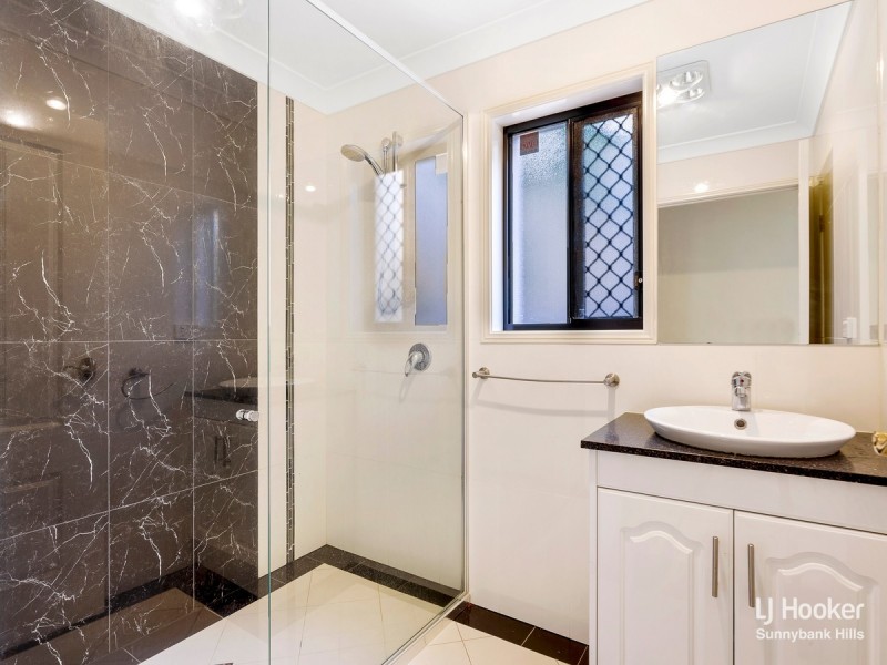 98 White Cedar Circuit, Stretton QLD 4116