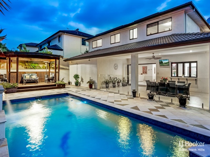 98 White Cedar Circuit, Stretton QLD 4116