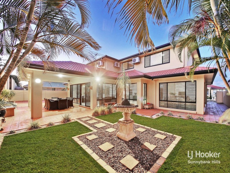 3 Conifer Street, Carindale QLD 4152