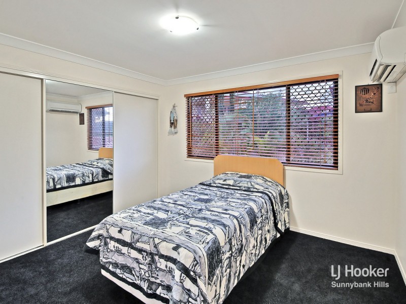 3 Conifer Street, Carindale QLD 4152