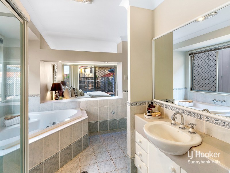 26 Hamersley Place, Parkinson QLD 4115