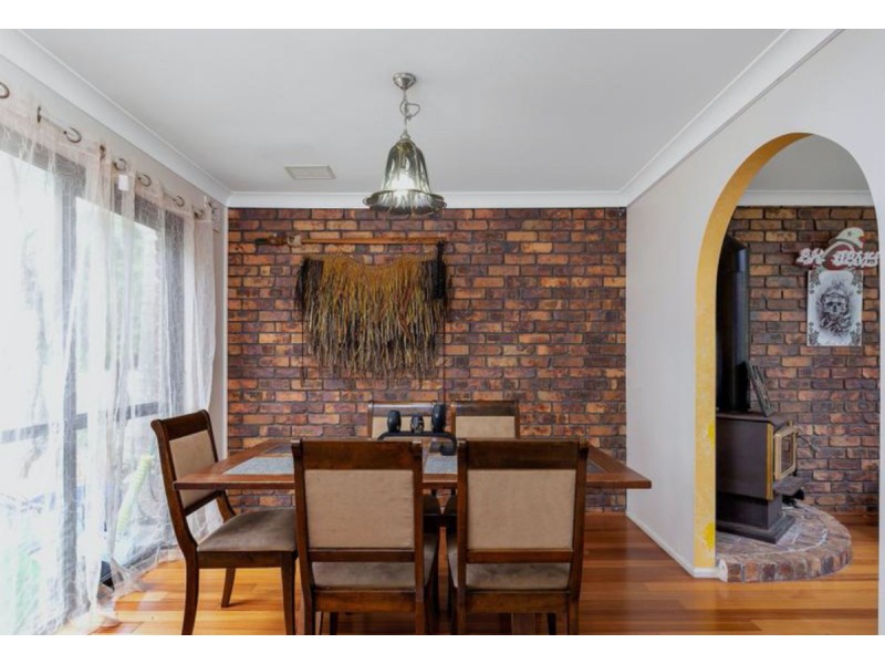 10 Endeavour Court, Park Ridge QLD 4125