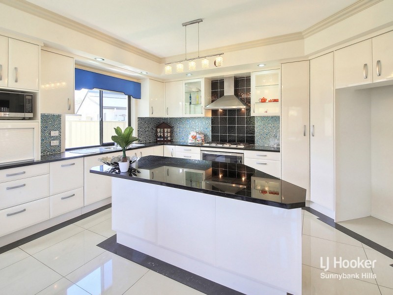 64 Alfred Circuit, Calamvale QLD 4116
