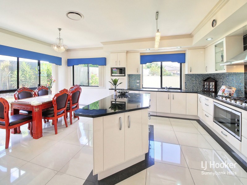 64 Alfred Circuit, Calamvale QLD 4116