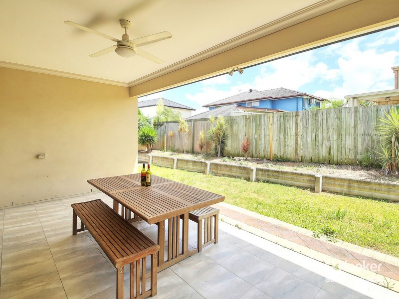 64 Alfred Circuit, Calamvale QLD 4116