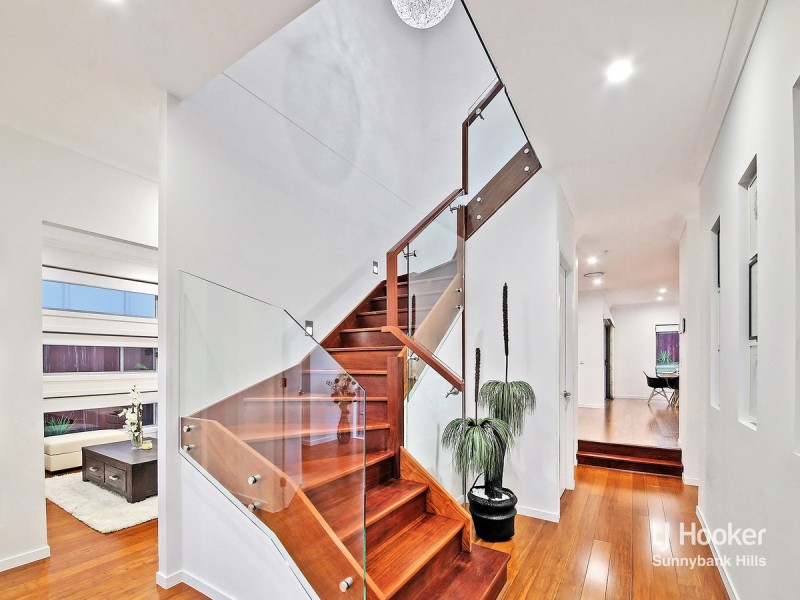 6 Sunshine Place, Eight Mile Plains QLD 4113