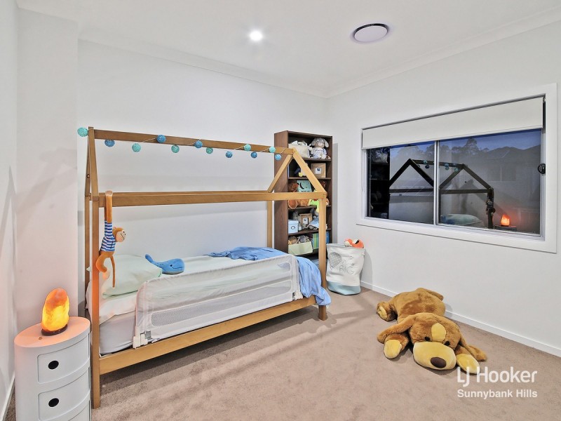 6 Sunshine Place, Eight Mile Plains QLD 4113