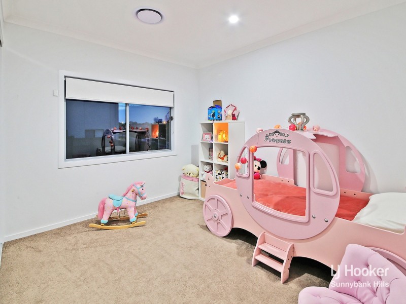 6 Sunshine Place, Eight Mile Plains QLD 4113