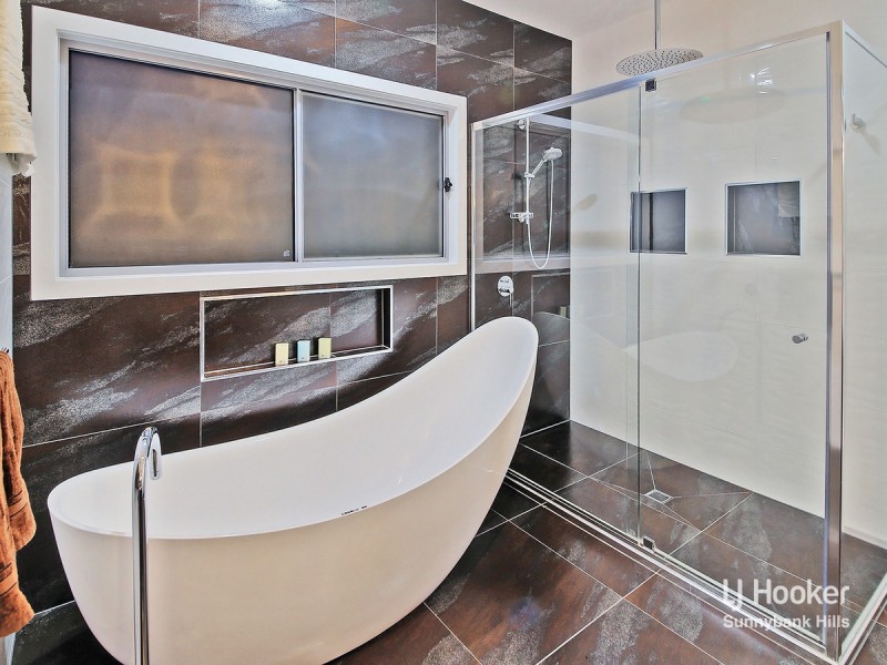 6 Sunshine Place, Eight Mile Plains QLD 4113