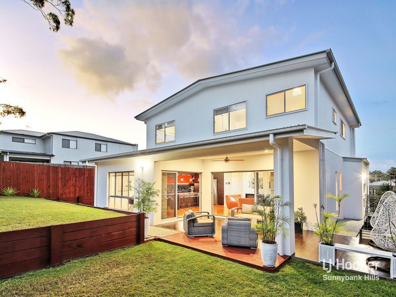 6 Sunshine Place, Eight Mile Plains QLD 4113