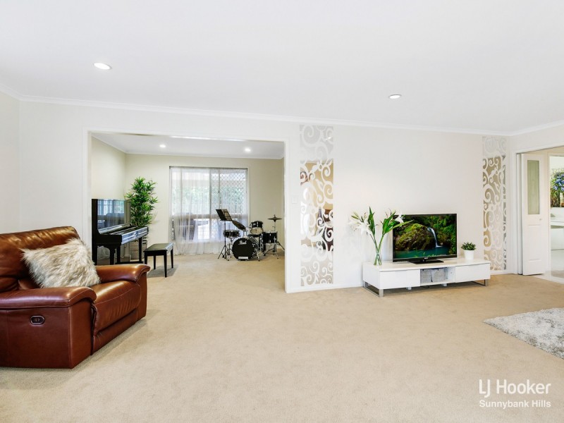 3 Corypha Crescent, Calamvale QLD 4116