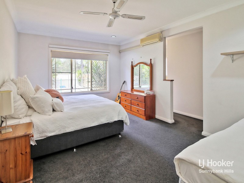 17 Cottonwood Crescent, Calamvale QLD 4116