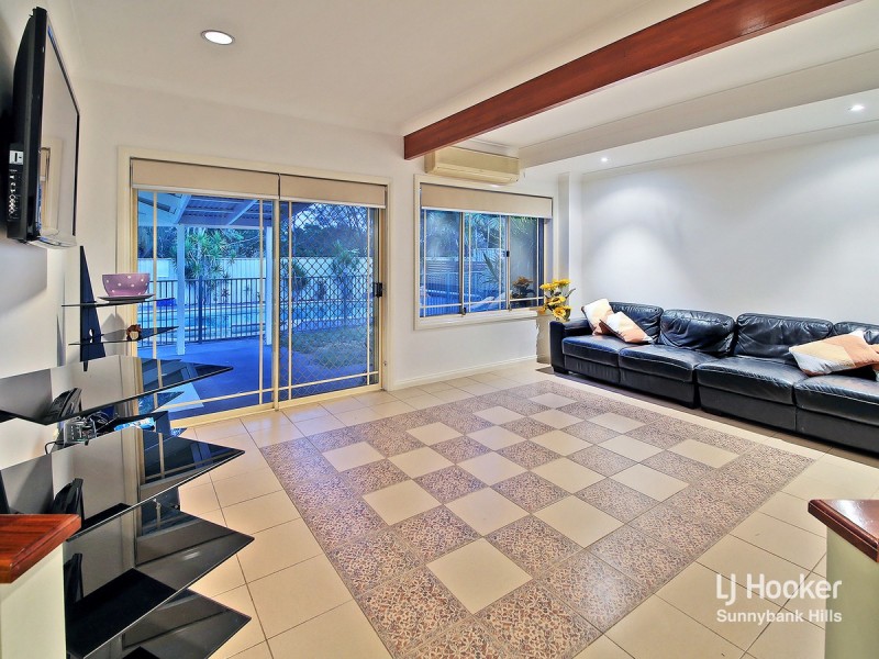 17 Cottonwood Crescent, Calamvale QLD 4116