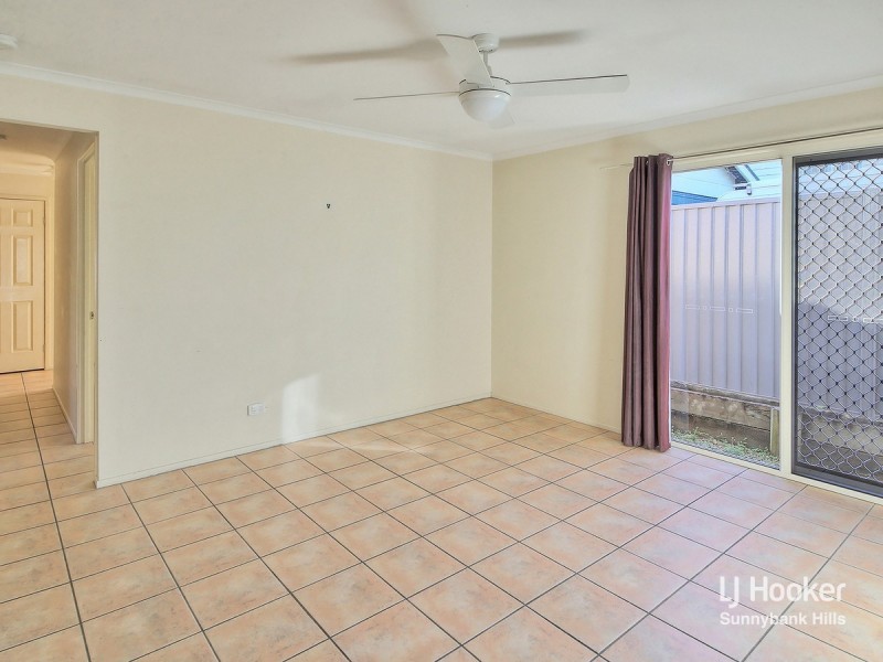 27 Rookwood Avenue, Coopers Plains QLD 4108