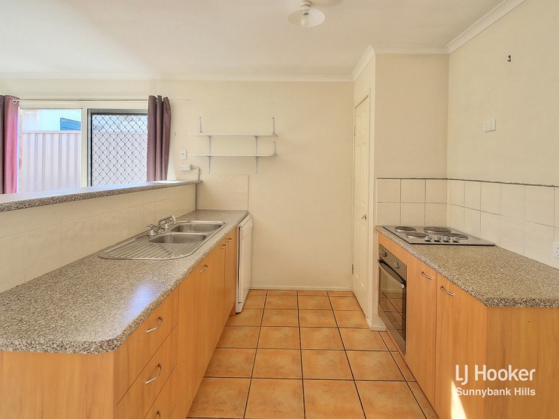 27 Rookwood Avenue, Coopers Plains QLD 4108