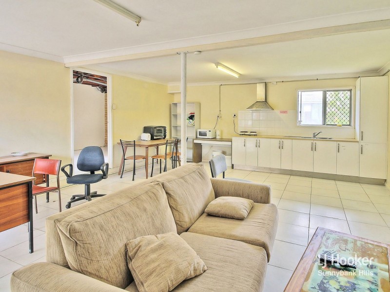 23 Lorrimore Street, Macgregor QLD 4109