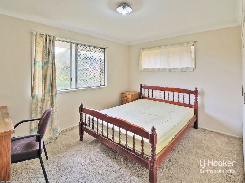 23 Lorrimore Street, Macgregor QLD 4109