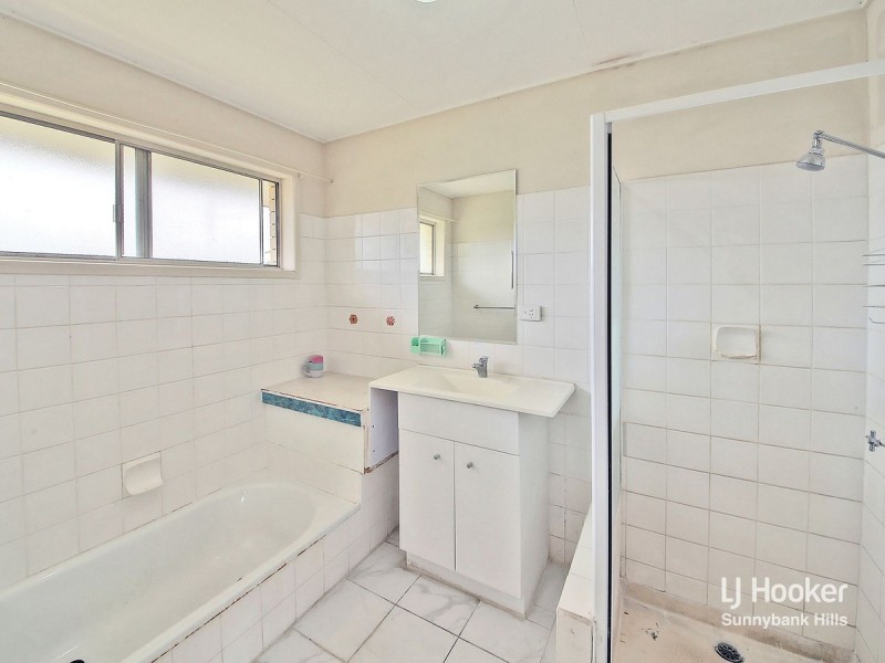 23 Lorrimore Street, Macgregor QLD 4109