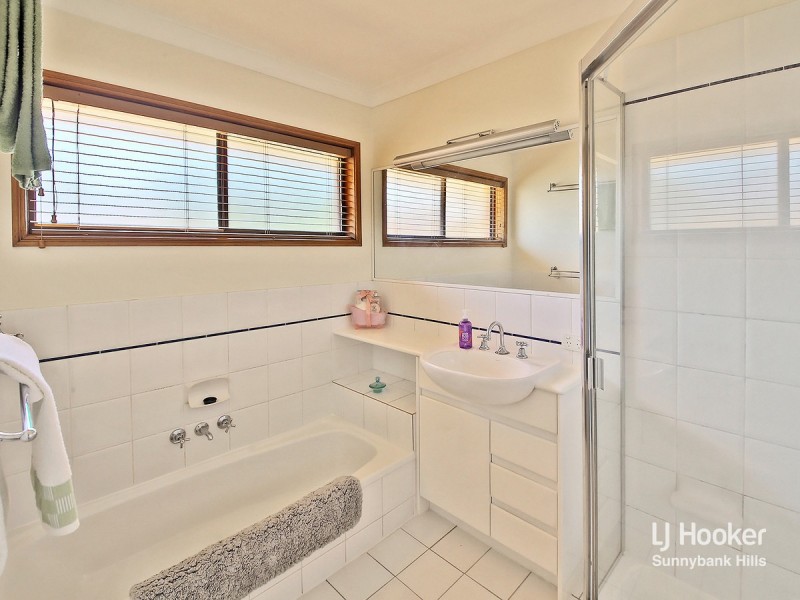 77 Honeywood Street, Sunnybank Hills QLD 4109