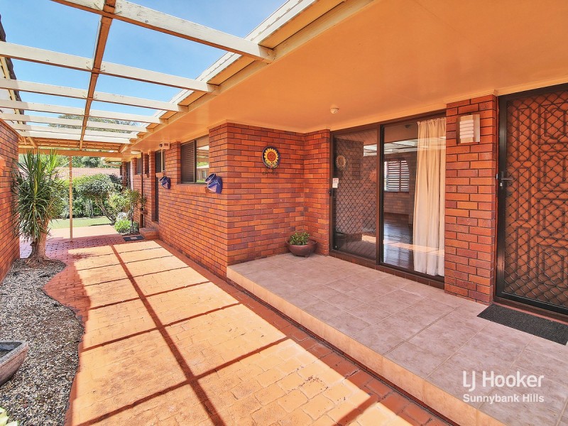77 Honeywood Street, Sunnybank Hills QLD 4109