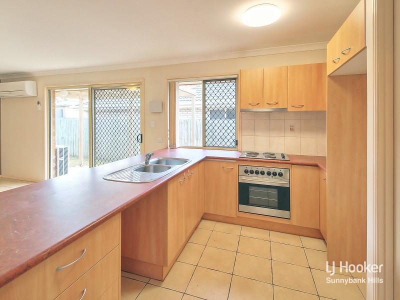65 Watarrka Drive, Parkinson QLD 4115