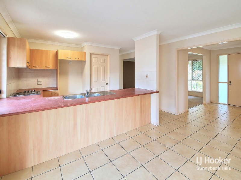 65 Watarrka Drive, Parkinson QLD 4115