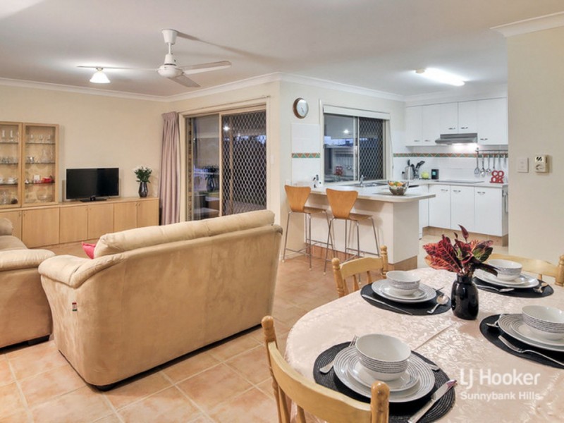 4 Earl Street, Runcorn QLD 4113