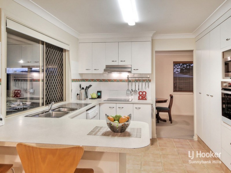 4 Earl Street, Runcorn QLD 4113