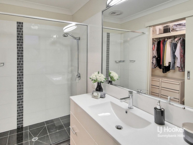 4 Earl Street, Runcorn QLD 4113