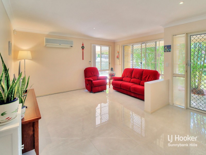 2 Parklane Close, Calamvale QLD 4116