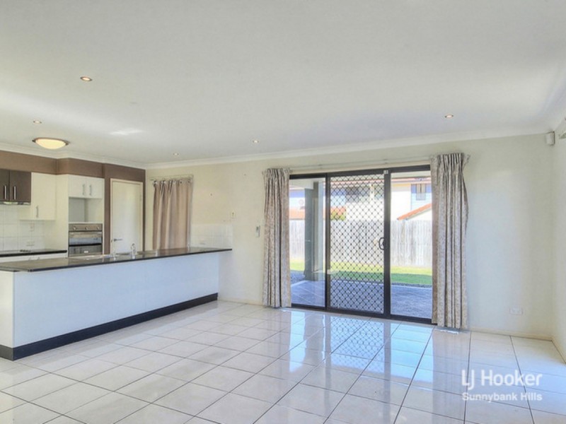 6 Simveesh Street, Calamvale QLD 4116