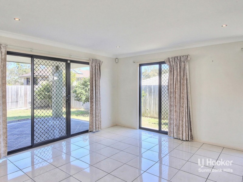 6 Simveesh Street, Calamvale QLD 4116