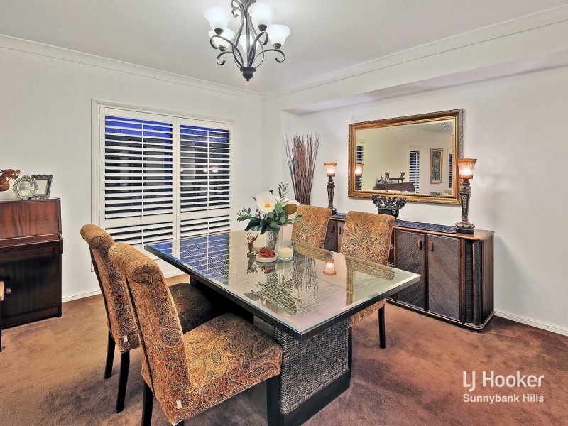 17 Manor Street, Eight Mile Plains QLD 4113