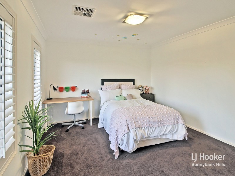 17 Manor Street, Eight Mile Plains QLD 4113