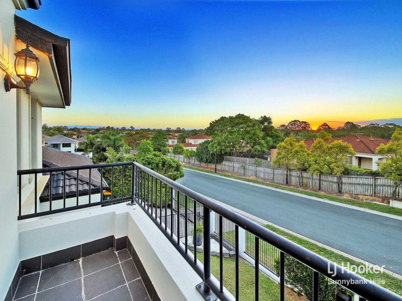 17 Manor Street, Eight Mile Plains QLD 4113