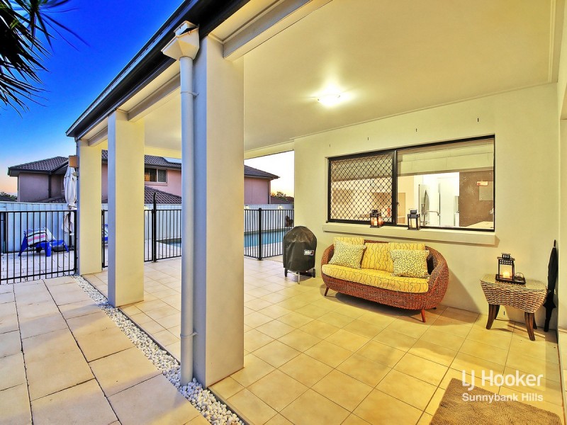 17 Manor Street, Eight Mile Plains QLD 4113