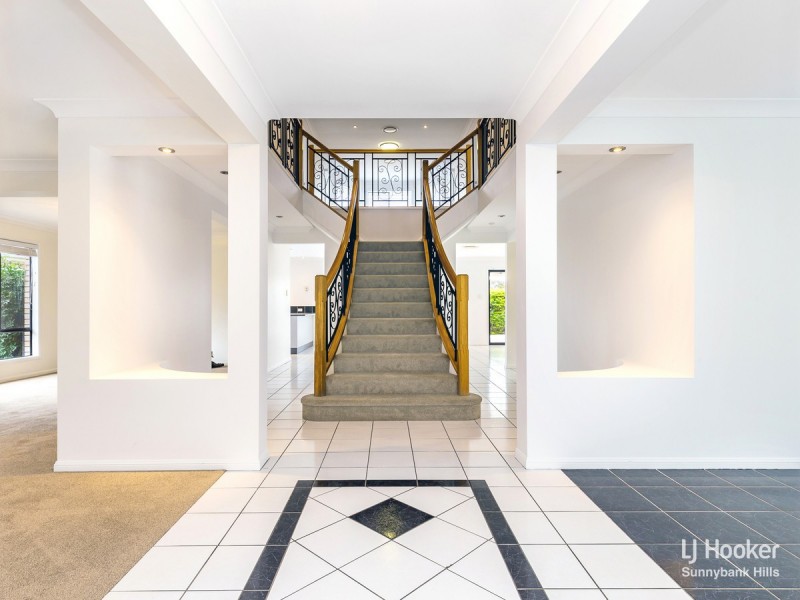 27 Finke Close, Parkinson QLD 4115