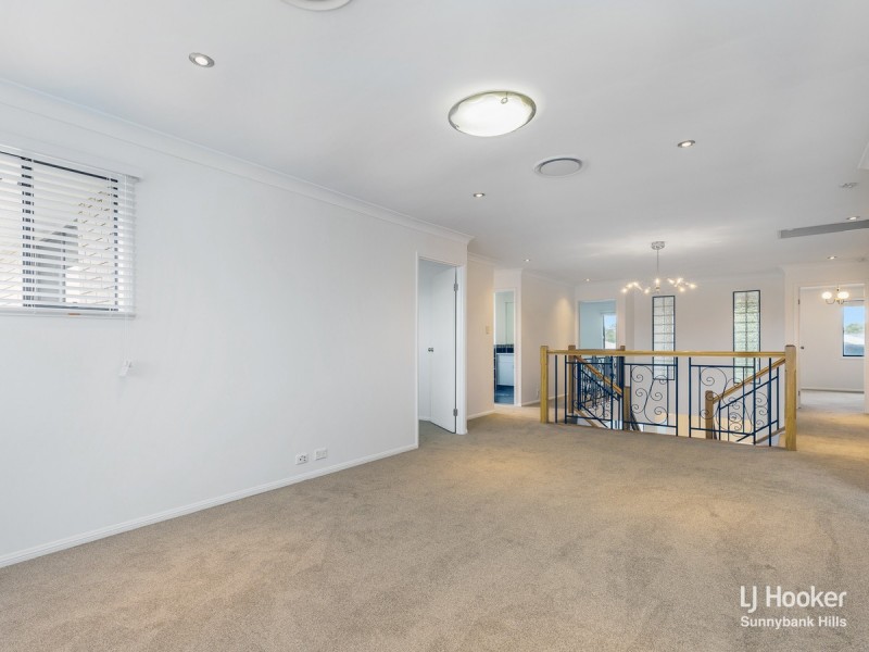 27 Finke Close, Parkinson QLD 4115
