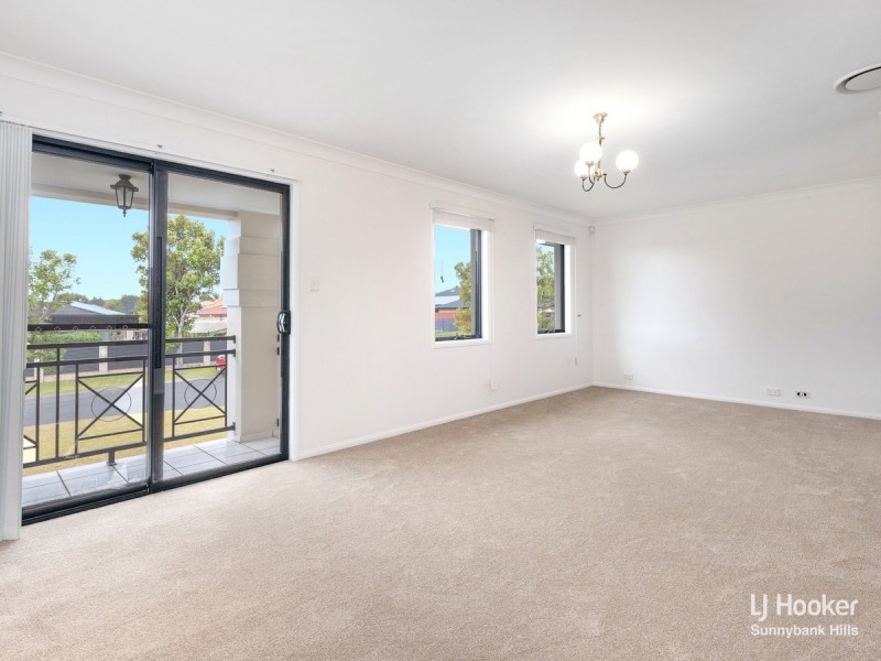 27 Finke Close, Parkinson QLD 4115